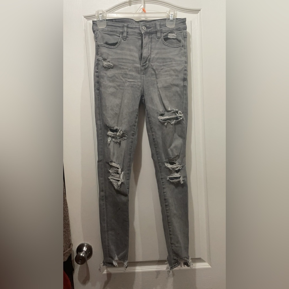 American eagle grey ripped jeans